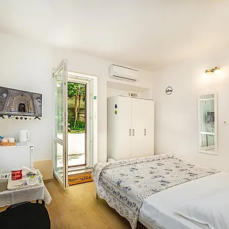 Feme Konukevi Trogir